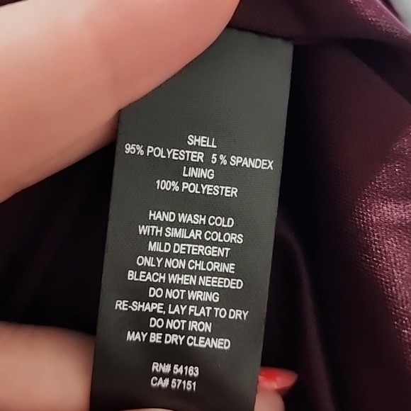 Jessica Howard Burgundy Sequined Velvet Cold Shoulder Shift Dress‎ Plus Size 22 - Picture 7 of 8